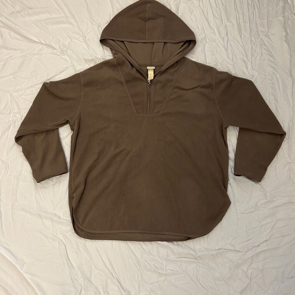 Light Polyester Hooded Sweater